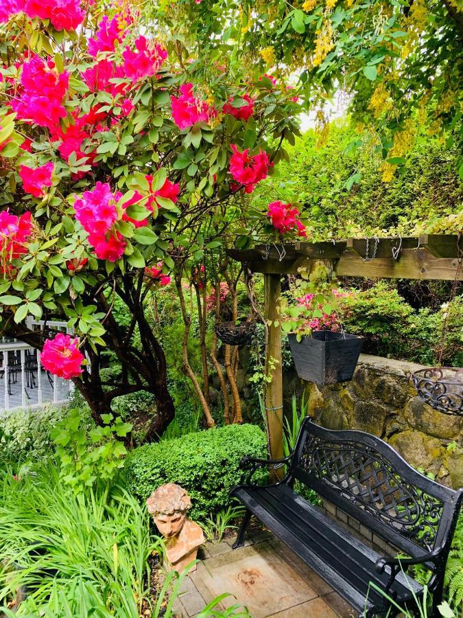 Crystal'S View Bed & Breakfast North Vancouver Exterior foto